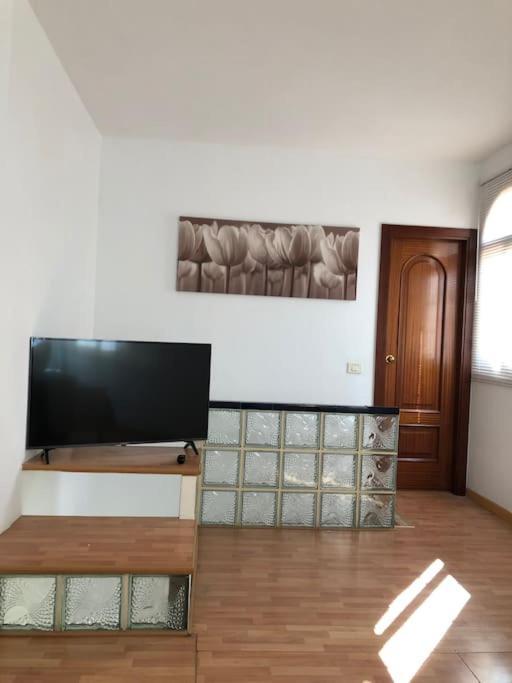 הוילה San Bartolomé Casa Macken Con Piscina Climatizada Y Jacuzzi חדר תמונה